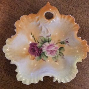 Vintage Hand painted Leaf shaped dish